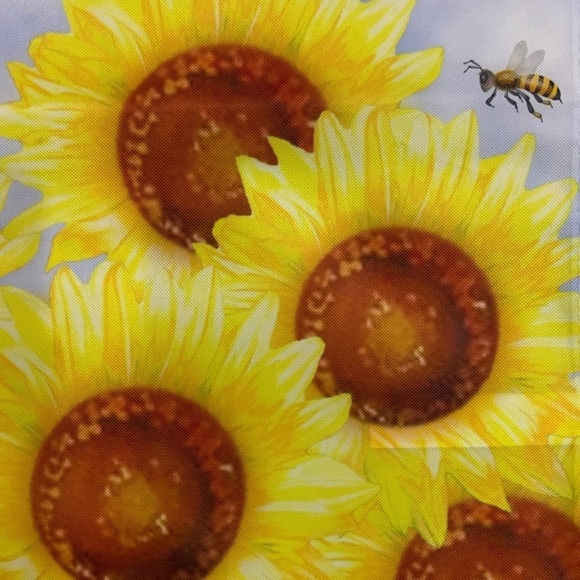 Garden Flag Sunflowers and Bees Welcome Friends 12” X 18” NEW Yellow Multicolor - Picture 7 of 9